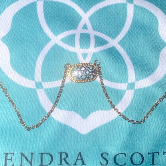 Kendra Scott Dollie two tone necklace. - Picture 3 of 3